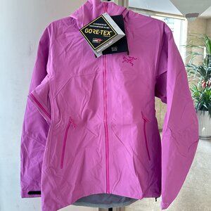 Arc'teryx Beta LT Hooded Hardshell Jacket, Size M